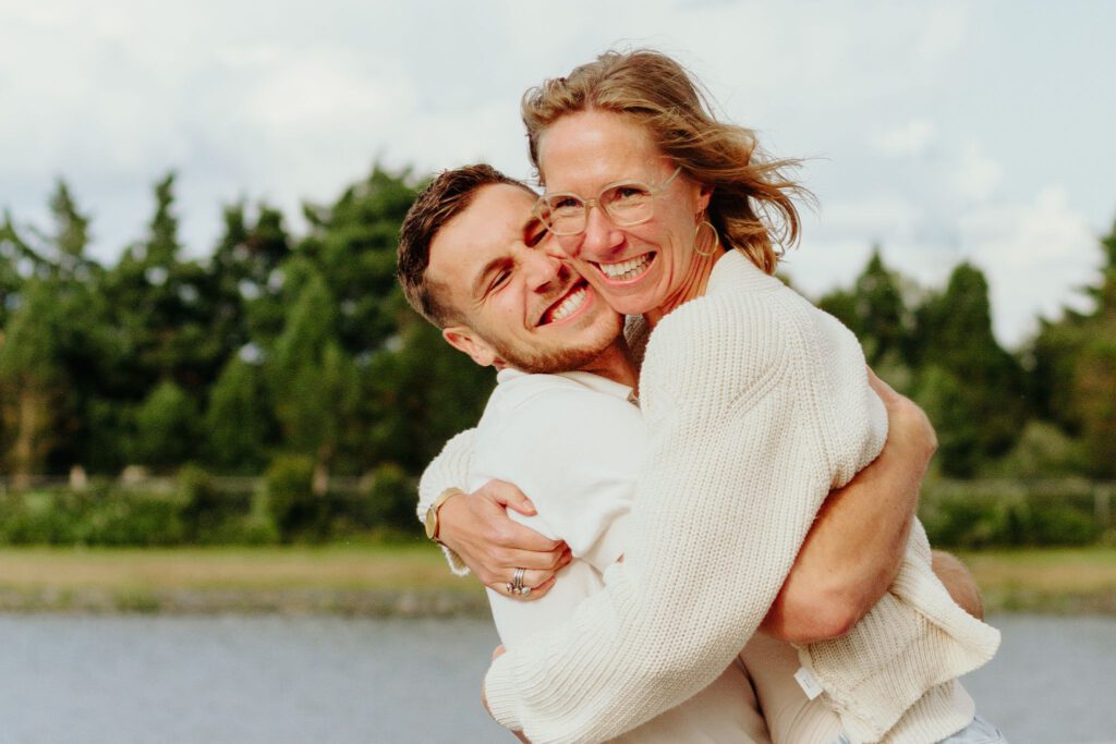 Loveshoot. Foto gemaakt op een mooie buitenlocatie.